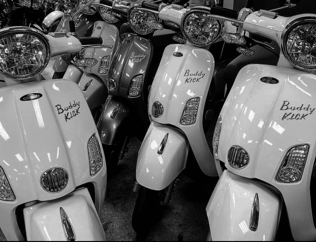 SCOOTERS.png__PID:da58ceb8-c1f0-4b5c-814b-6cae32448f27